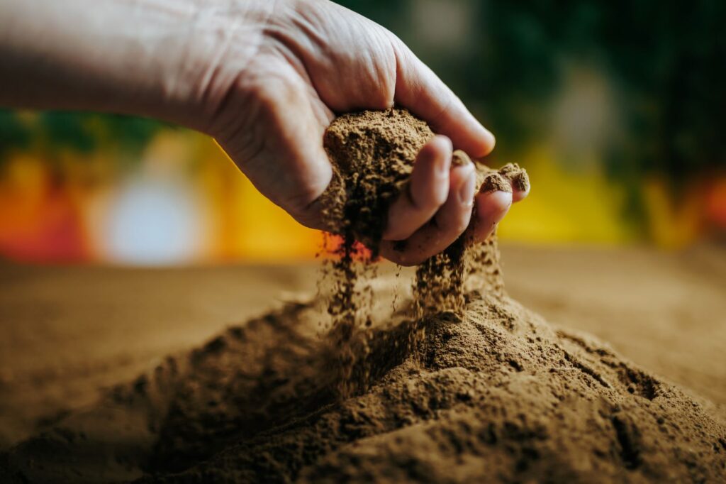 Hand-in-soil-1024x682-1